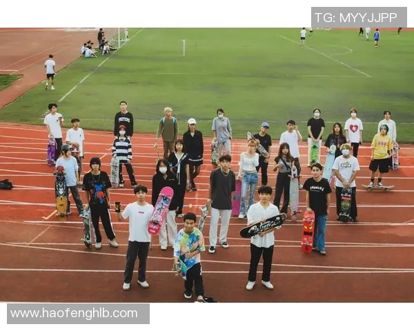 重庆滑板队转型升级之路:从传统到现代的全新挑战与机遇 重庆滑板队转型升级之路:从传统到现代的全新挑战与机遇