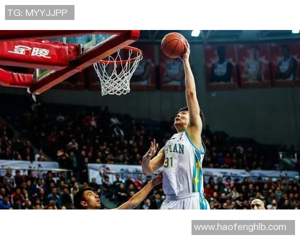 赛后分析：广州篮球队与杭州篮球队的战术对决与技术细节剖析