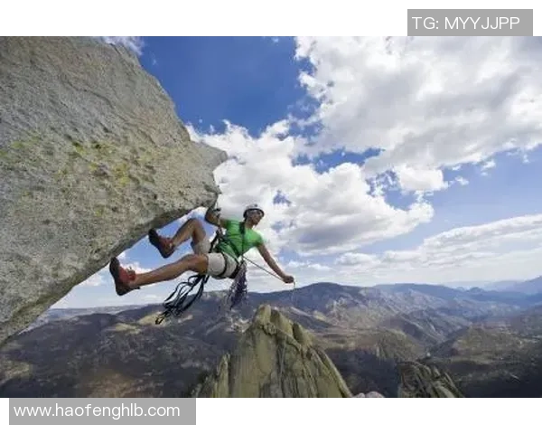 西安极限运动队在攀岩联赛中的力量展现与技术分析 西安极限运动队在攀岩联赛中的力量展现与技术分析
